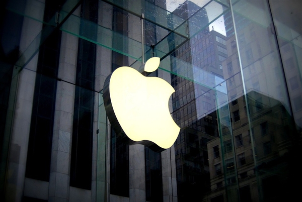 让国人等了10年！苹果终于有节假日闹钟了 但中国大陆暂不提供最新Siri AI