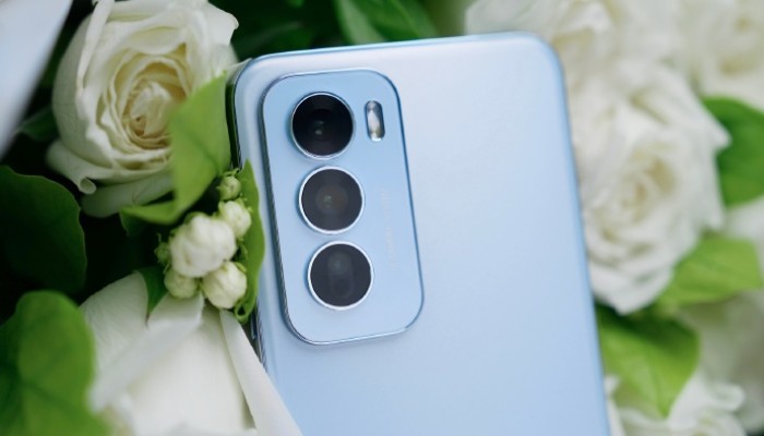 OPPO Reno 12拍照可以放大几倍？