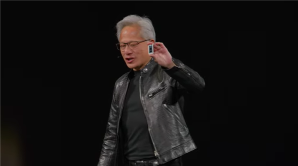 NVIDIA重新发明PC!黄仁勋正式发布Windows专用处理器RTX Spark:所有老电脑都可以扔了