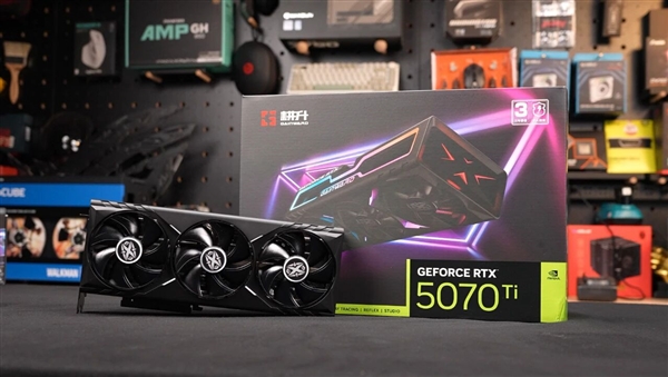 原生DLSS 4.5加持!《007 初露锋芒》耕升 RTX 5070 Ti 炫光·超 OC 2.0实测