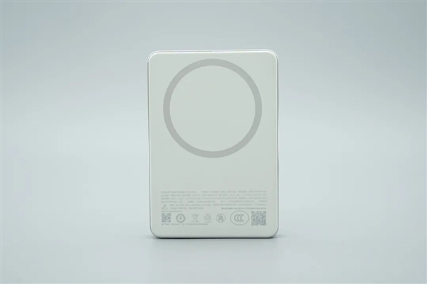 拆解报告:小米金沙江10000mAh 45W超薄磁吸移动电源