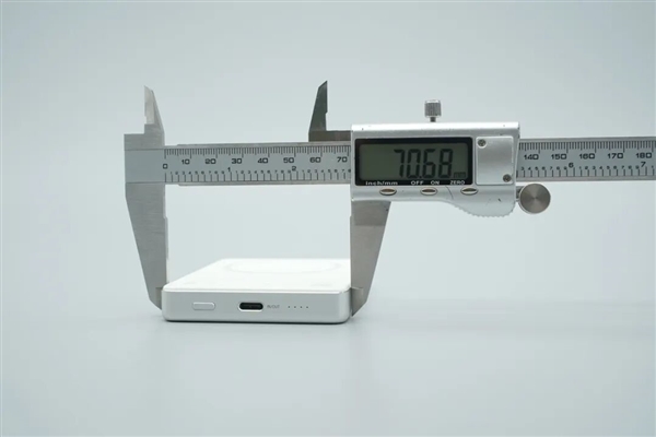 拆解报告:小米金沙江10000mAh 45W超薄磁吸移动电源