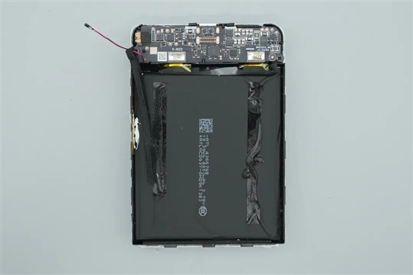 拆解报告:小米金沙江10000mAh 45W超薄磁吸移动电源