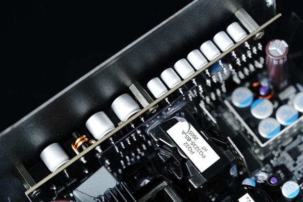125mm短身 + ATX 3.1!鑫谷昆仑山海MU-850GD电源图赏
