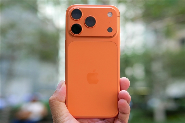 苹果自研相机液冷方案:誓要根治iPhone相机发烫难题
