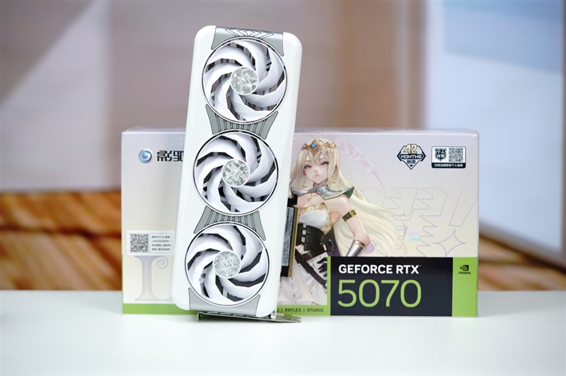 可能是性能最强非公版!影驰RTX 5070星曜评测:搭配HKC神盾25Q380解锁DLSS 4.5满帧体验
