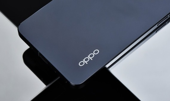 OPPO Reno8