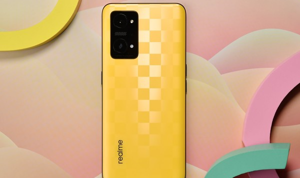 真我realme Q5 Pro