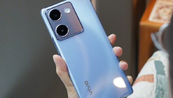 vivo Y100