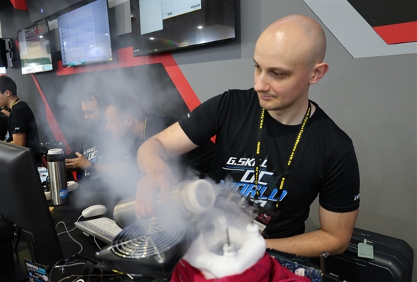 Computex 2026 – 芝奇第10届世界杯超频大赛圆满落幕 法国超频大神bl4ckdot勇夺大赛总冠军!