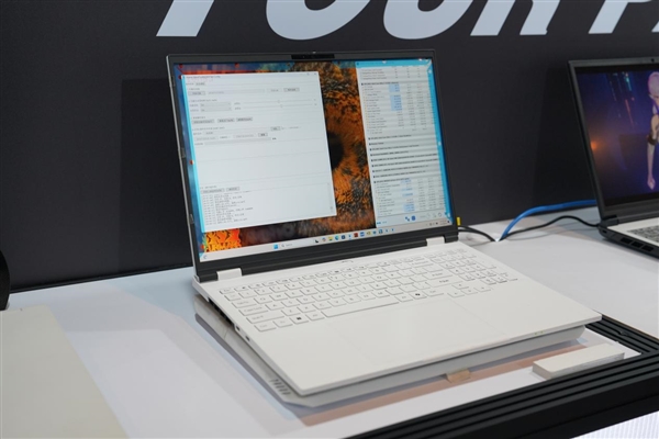 水冷新机亮相!七彩虹隐星系列星风版首登COMPUTEX 2026,预计三季度上市!