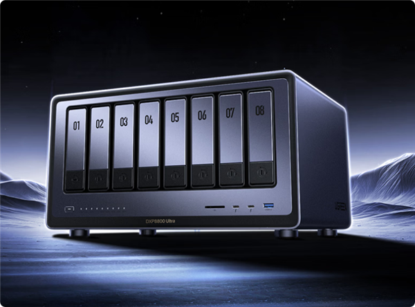 10999元 绿联DXP8800 Ultra发布:8盘位达272TB
