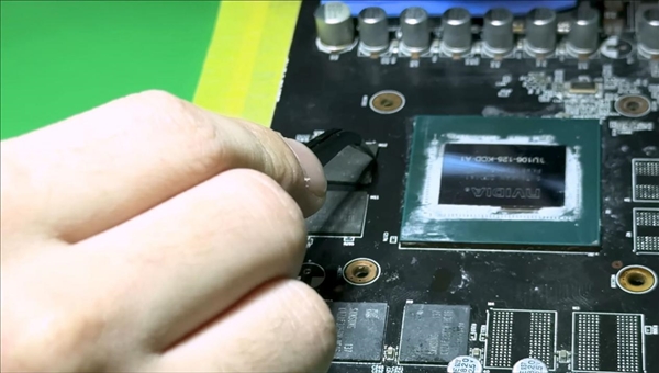GTX 1650显存从4GB改到8GB!跑分暴涨近100%