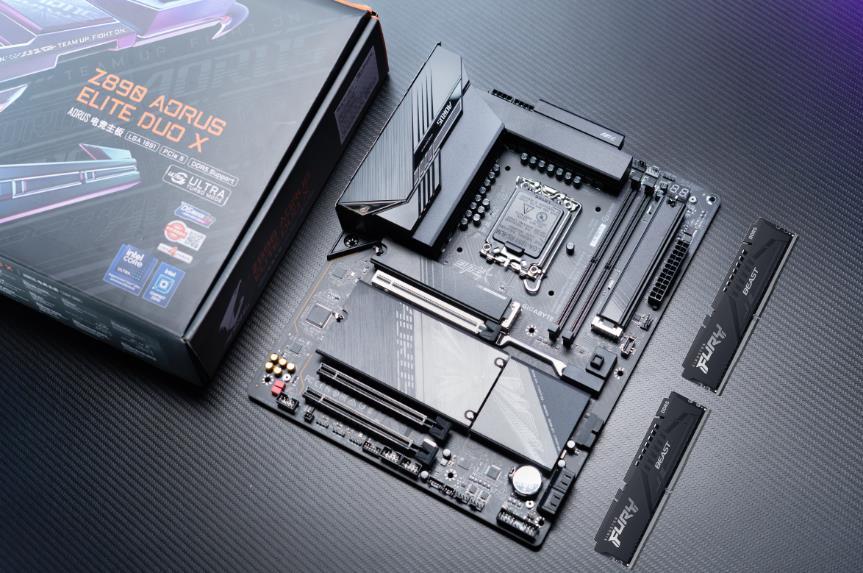 雕族D5黑科技体验! kingston FURY超级野兽DDR5 6000轻松超频8200MT/s