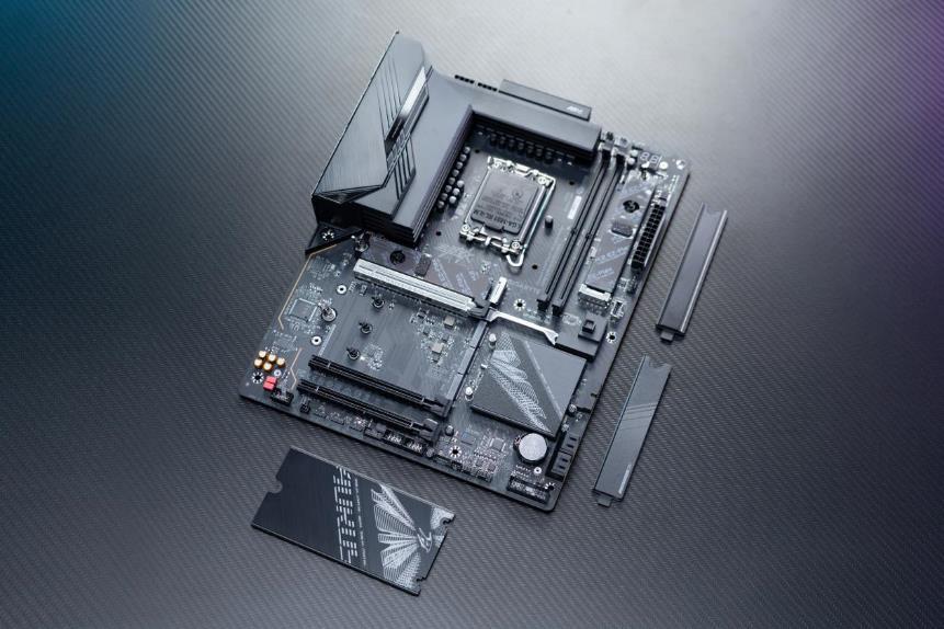 雕族D5黑科技体验! kingston FURY超级野兽DDR5 6000轻松超频8200MT/s