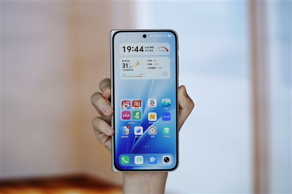 蓝厂最强折叠屏!vivo X Fold 6图赏