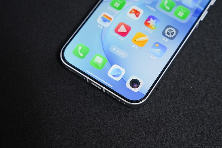 3D悬浮星球+AI一键闪记! OPPO Reno16首发全面评测