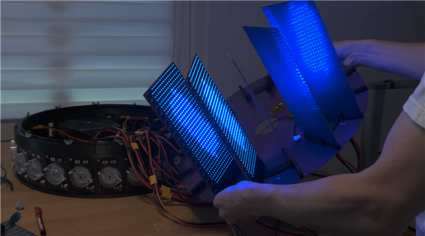 用8192颗RISC-V芯片手搓GPU!功耗超2000W比真卡还猛