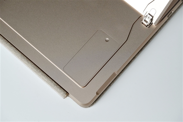 全能2合1 AI平板生产力拉满!全新13英寸Surface Pro图赏