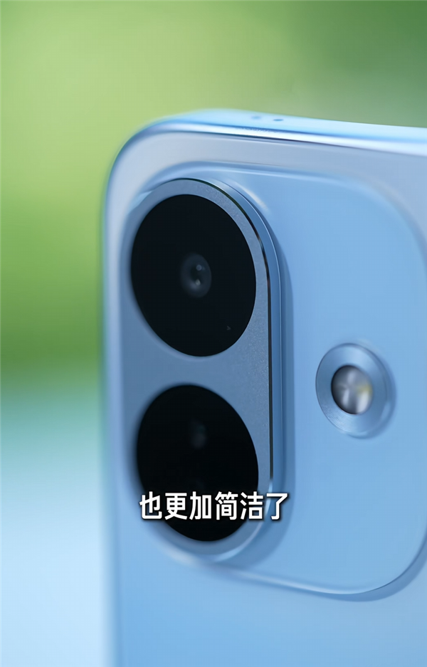 REDMI Note 17 Pro四色真机全家福首秀:晴空蓝自带蓝天白云 一眼惊艳