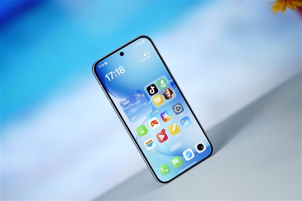 首创3D冰透悬浮!OPPO Reno16图赏