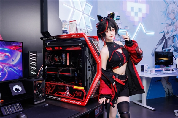 华硕主板点燃BW2026 ROG玩创宇宙引玩家狂欢