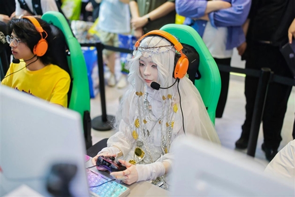 星曜集结 共赴下一程热爱 影驰2026 Bilibili World线下活动圆满结束