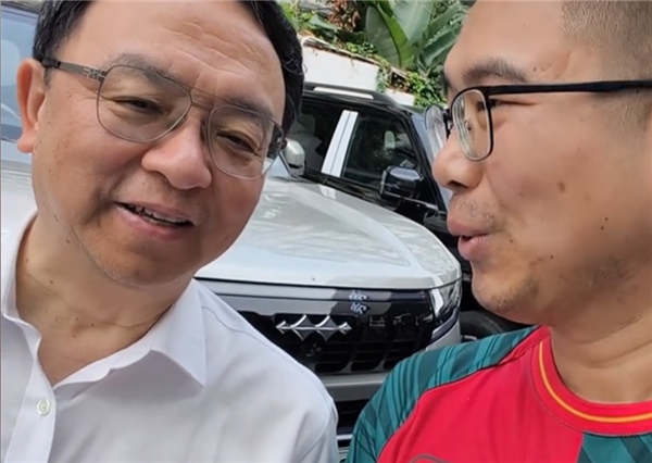 王传福暖心为车主孩子录祝福视频！车主：比亚迪好车 要开一辈子