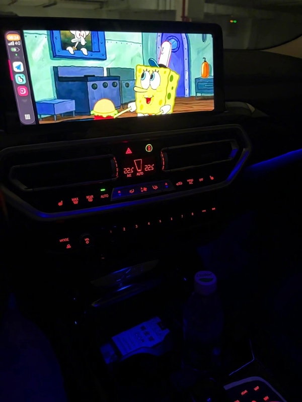 CarPlay要爆改燃油车:一部iPhone让老车变身智能电车
