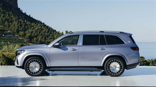 用上4.0升双涡轮增压V8发动机 新款迈巴赫GLS SUV官图发布