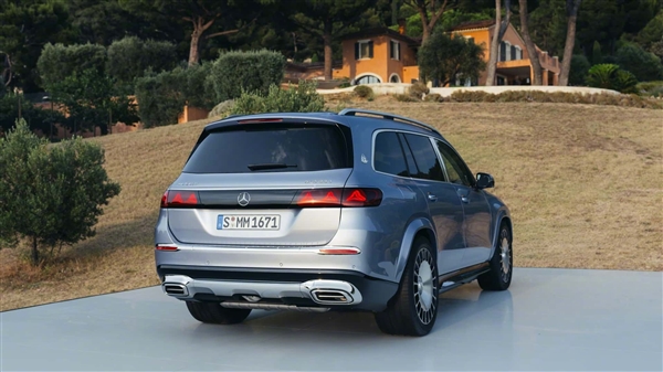 用上4.0升双涡轮增压V8发动机 新款迈巴赫GLS SUV官图发布