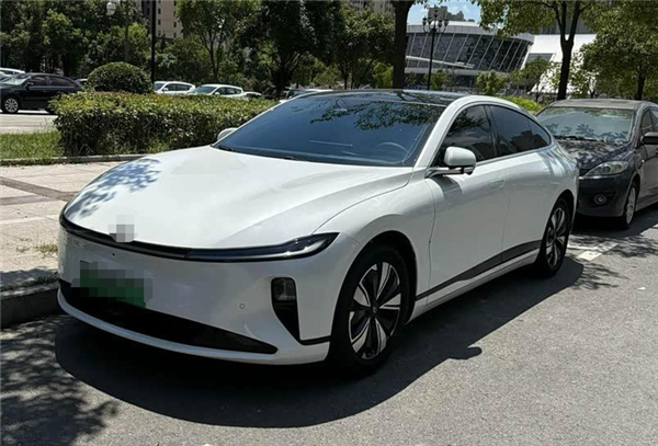 为什么电车夏天暴晒会影响电池寿命