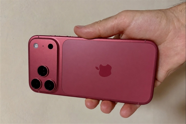 iPhone 18 Pro开始量产:定价涨了 钱包直接扛不住