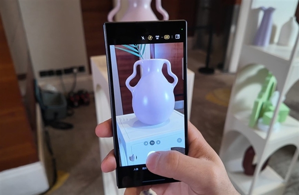 安卓首款阔折叠 三星Galaxy Z Fold8系列上手体验