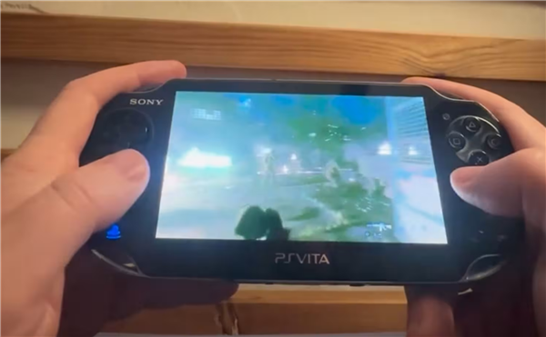 15年前的PS Vita能玩现代Xbox游戏了!不靠模拟器