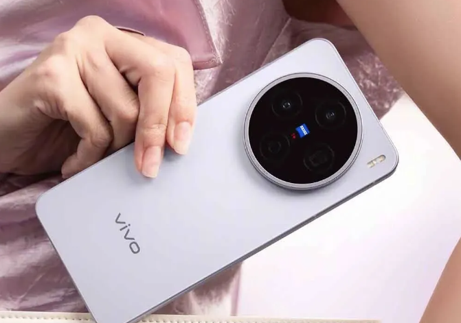 36882ec74af252fb60a371f7eaf40ea5 16G+512GB 稳用五年,这三台旗舰现在入手真的香