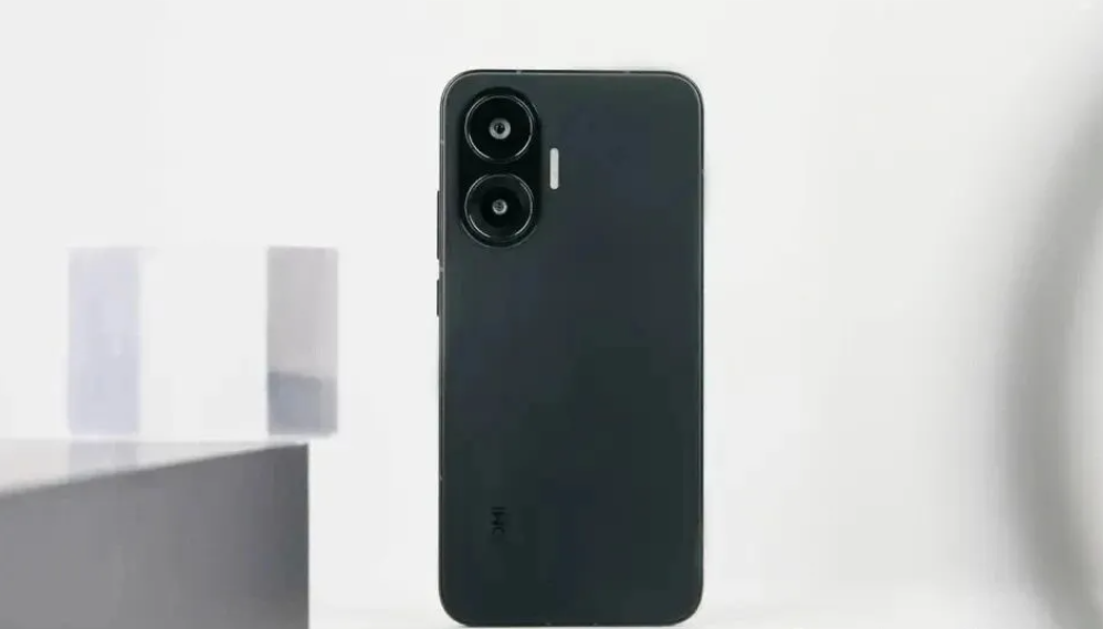 内存涨价也拦不住!三款 16+512GB 机型不足 2000 元,618 捡漏抓紧