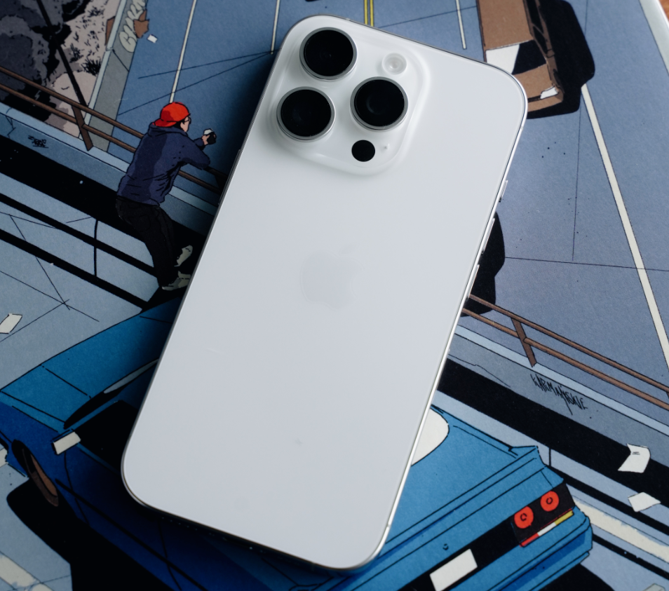 640-44 号称能用到 2031,iPhone 有“钉子户”潜质的3款手机
