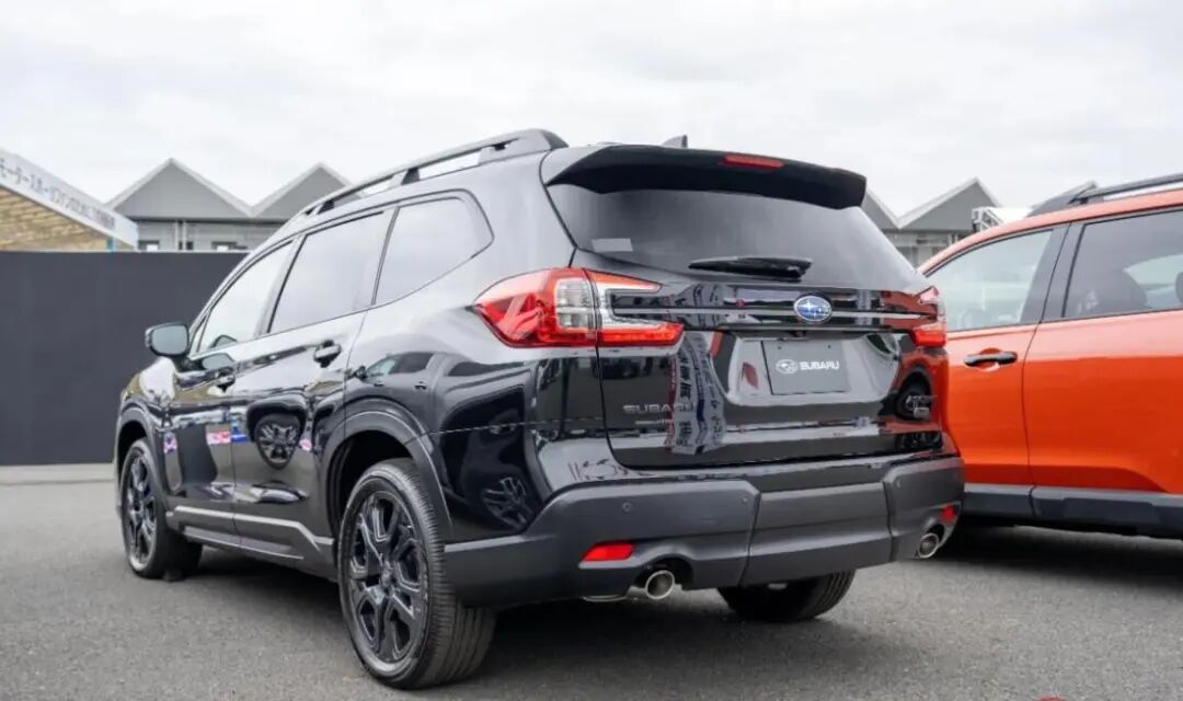 640-49 27.4 万的斯巴鲁八座 SUV,8月24日已开售